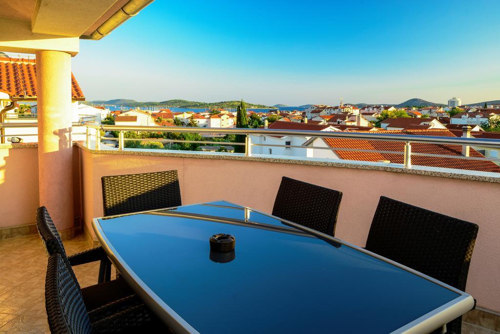 Apartments Resman Vodice Exterior photo